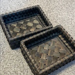 Storage baskets